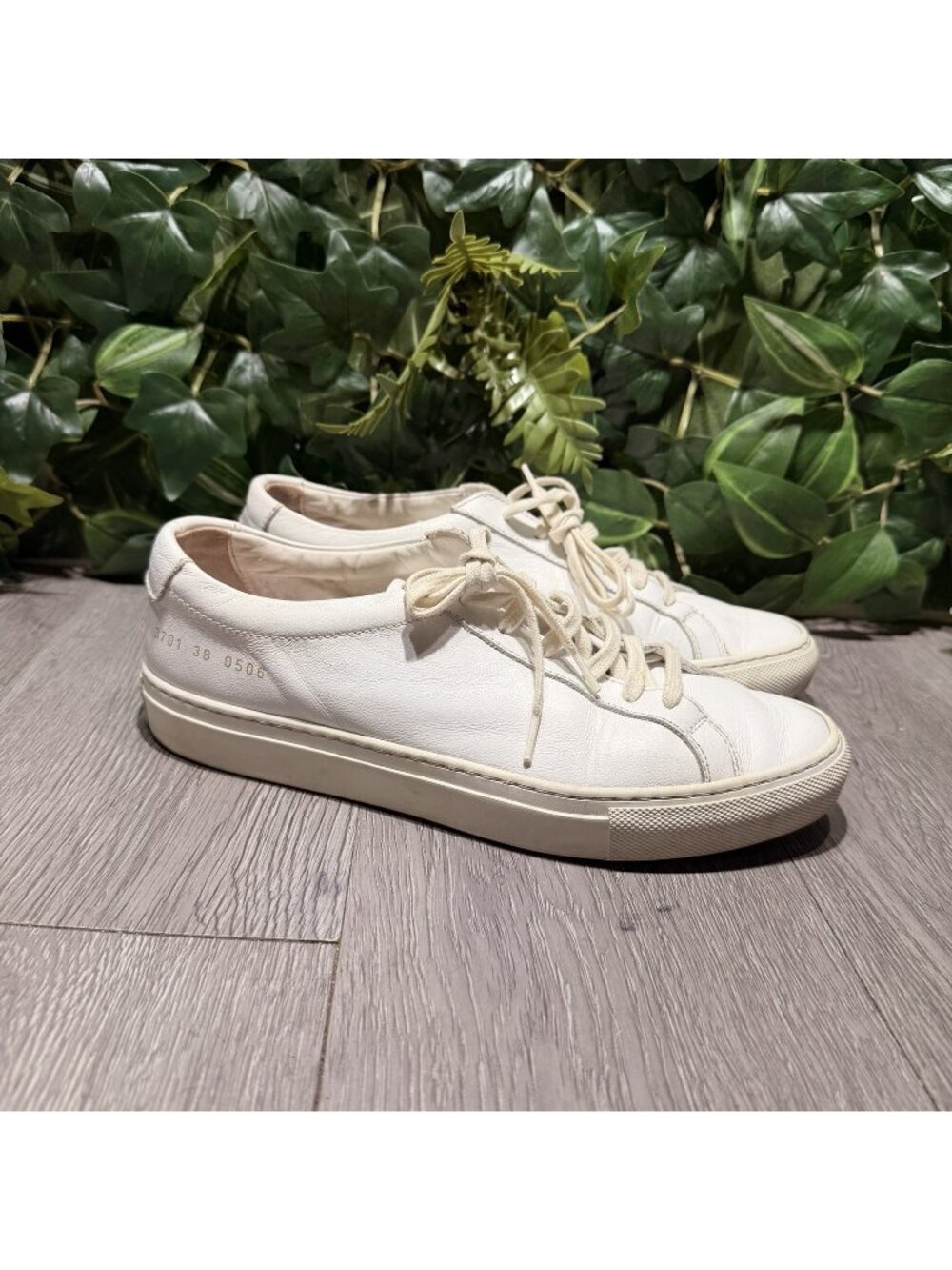 Common Projects Original Achilles Low in Natural Women’s  EU 38 / US 7